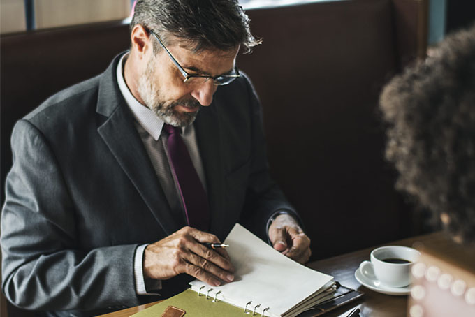 Communicating with criminal defense attorney